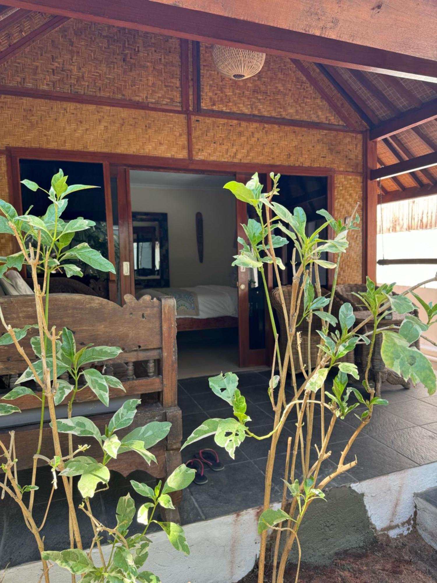 Scallywags Beach Club Gili Air Ngoại thất bức ảnh