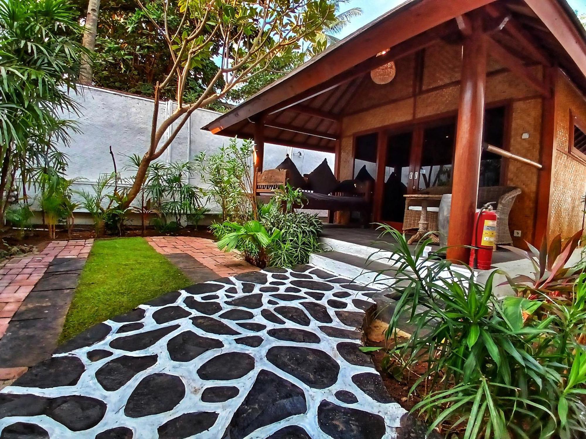 Scallywags Beach Club Gili Air Ngoại thất bức ảnh